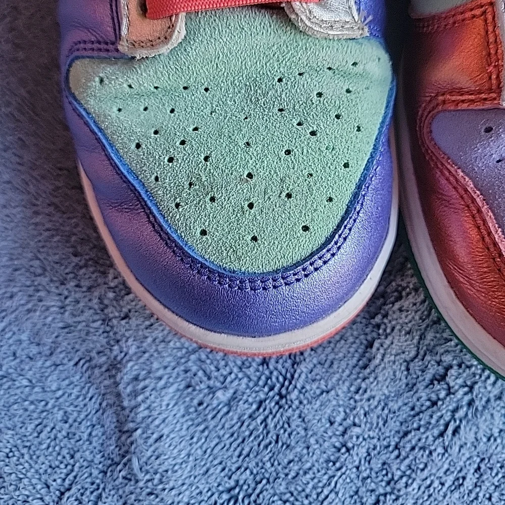 Nike Multicolor Low-Top Sneakers - Picture 13 of 13